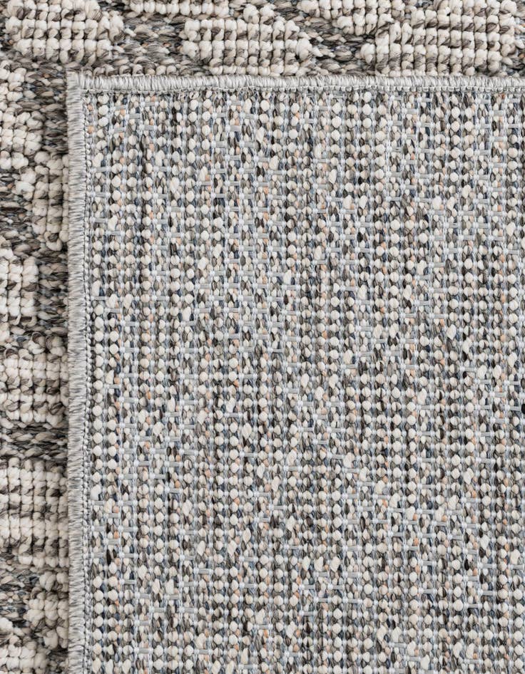Detail image of 7' 10 x 7' 10 Easy-Clean Safari Indoor / Outdoor Square Rug
