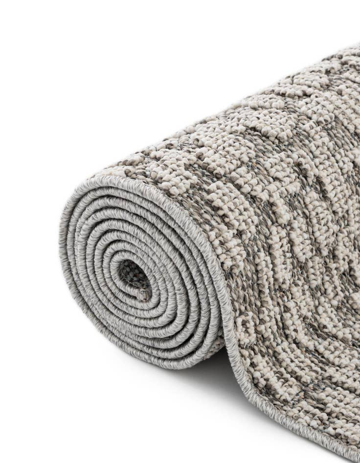 Detail image of 7' 10 x 7' 10 Easy-Clean Safari Indoor / Outdoor Square Rug