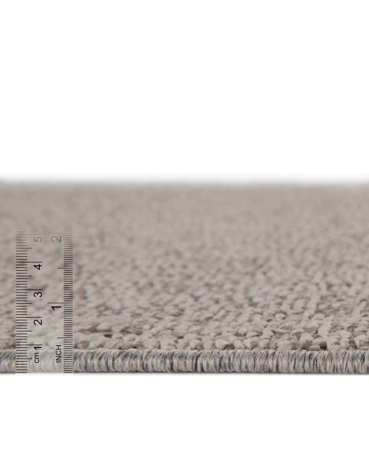 7' 10 x 7' 10 Easy-Clean Solid Indoor / Outdoor Square Rug