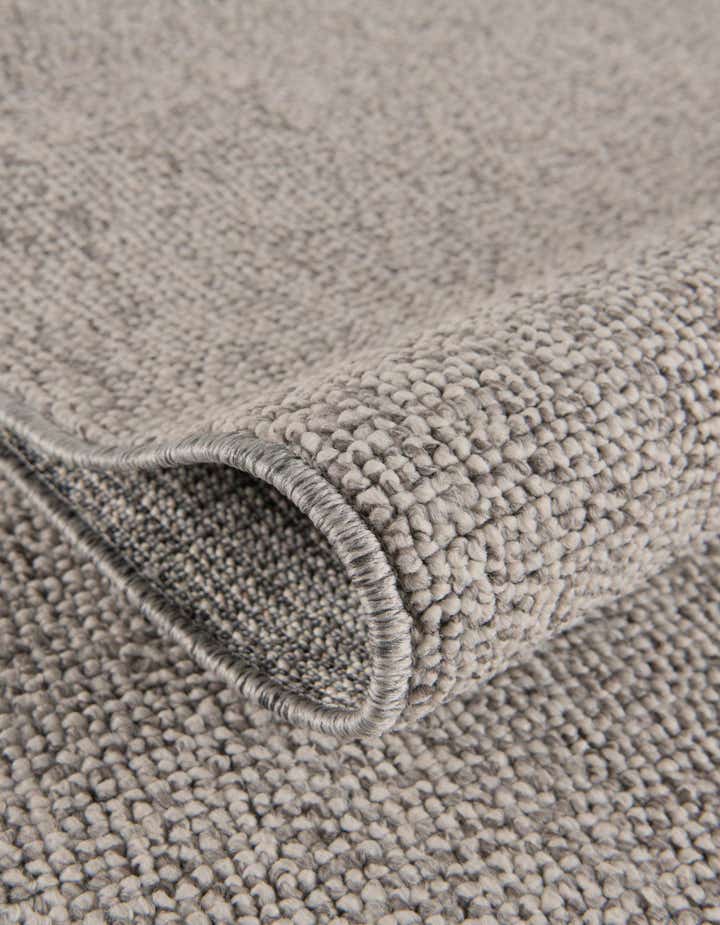 7' 10 x 7' 10 Easy-Clean Solid Indoor / Outdoor Square Rug