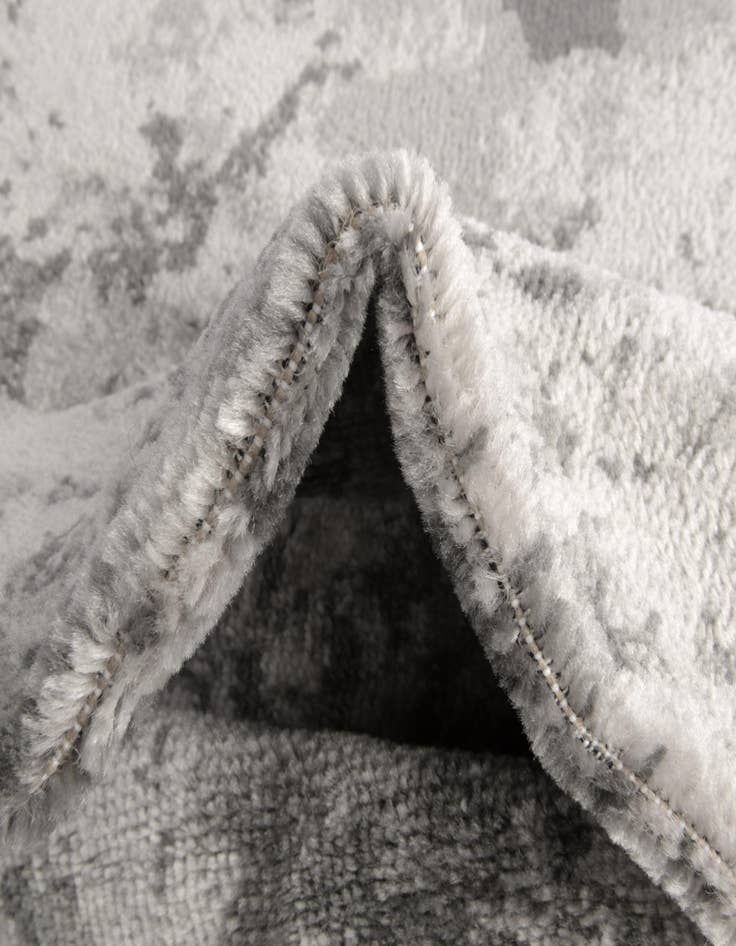 Detail image of 7' 10 x 7' 10 Sydney Square Rug