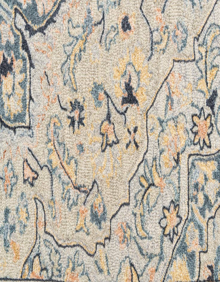 Detail image of 3' 7 x 5' 6 Agra Rug