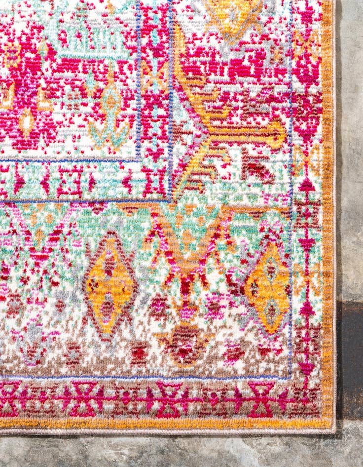 Detail image of 5' x 8' Alexis Rug