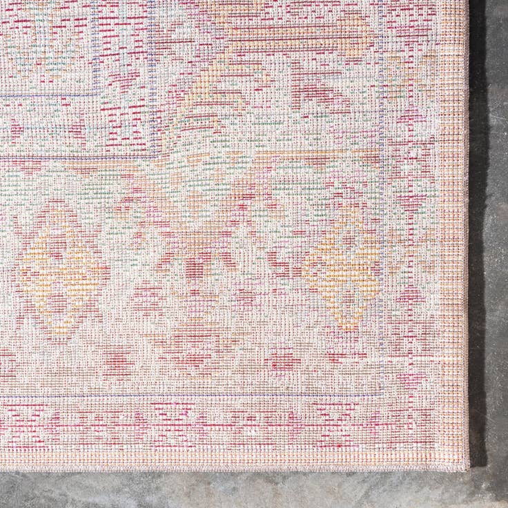 Detail image of 6' x 9' Alexis Rug