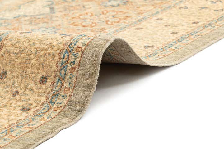 6' 9 x 9' 9 Hand Knotted Amina Rug