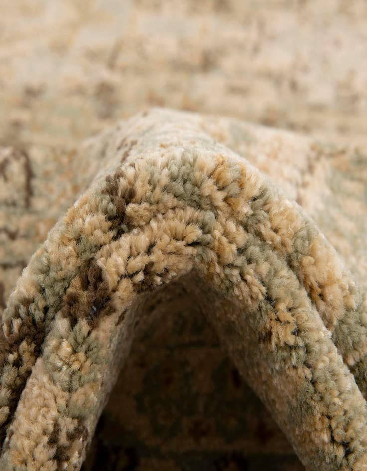 Detail image of 3' x 5' 3 Amina Rug