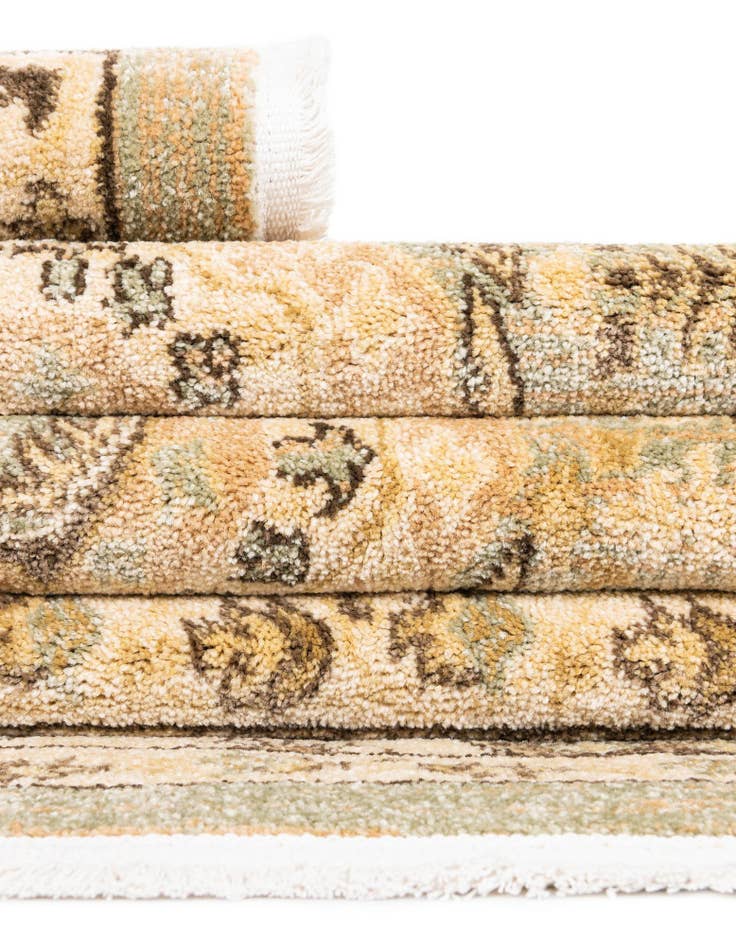 Detail image of 9' x 12' Amina Rug