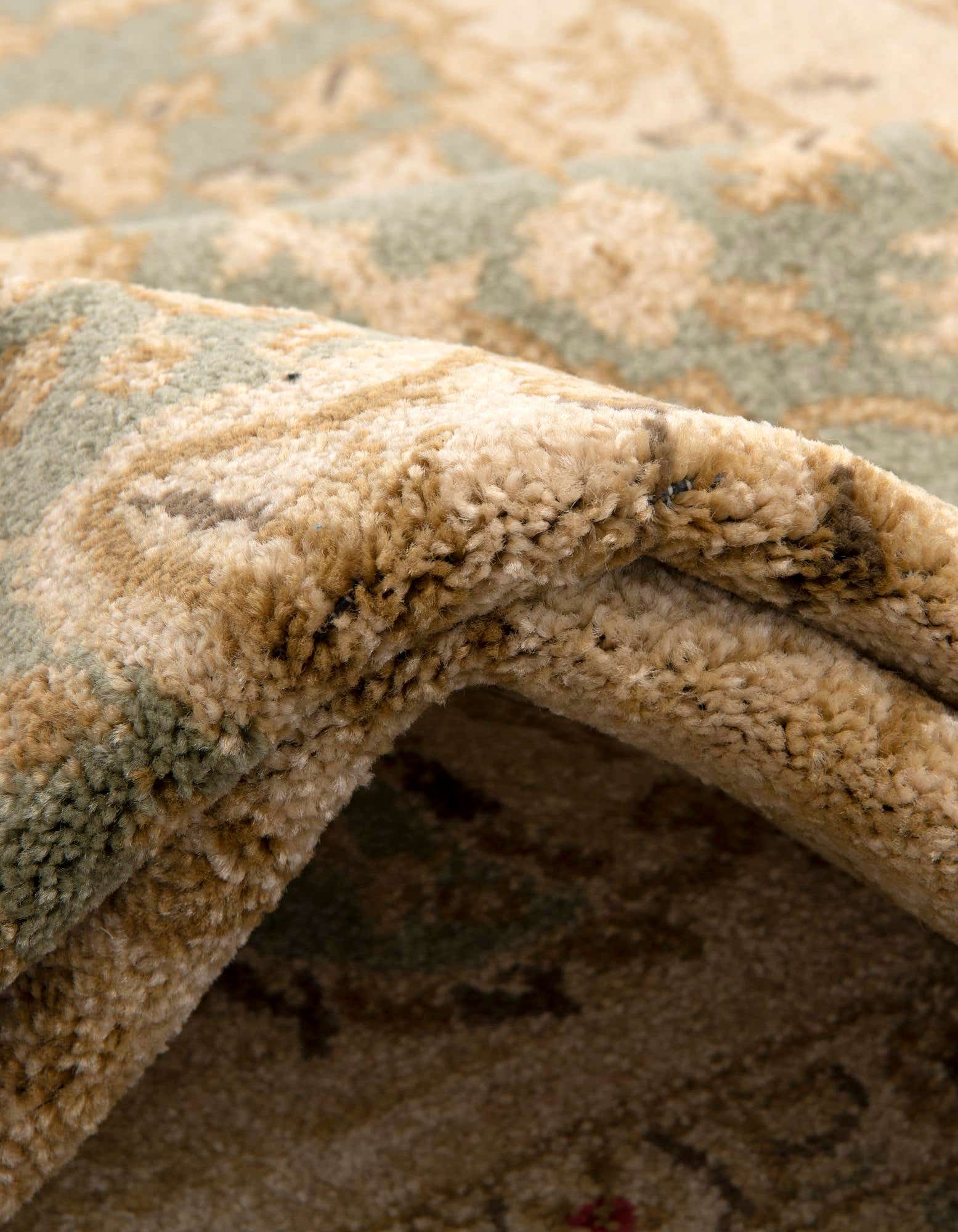 Detail image of 320cm x 500cm Kensington Rug