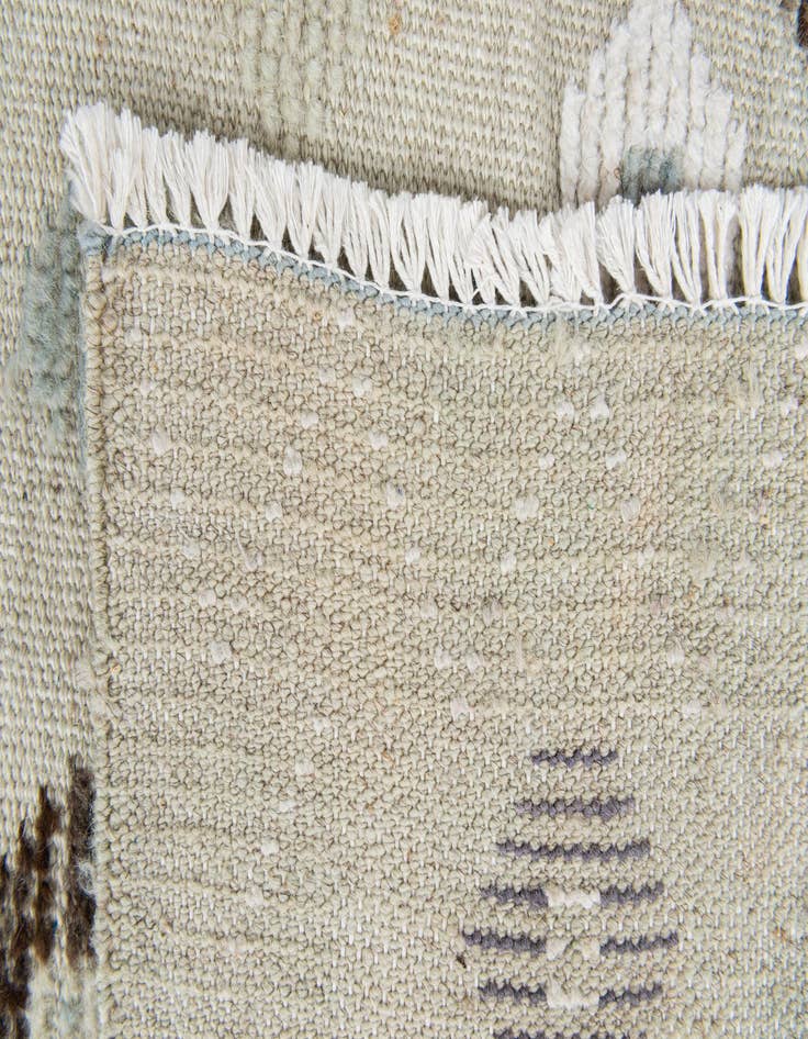 Detail image of 8' 10 x 12'  Hand Knotted Darya Wool Rug