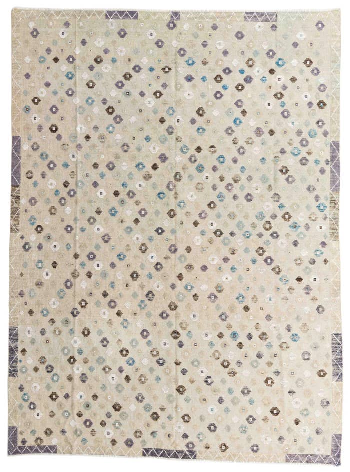 Detail image of 8' 10 x 12' Hand Knotted Darya Wool Rug