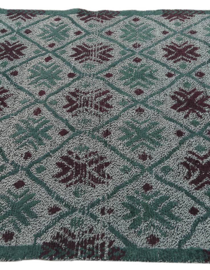 Detail image of 5' x 7' 1  Hand Knotted Darya Wool Rug