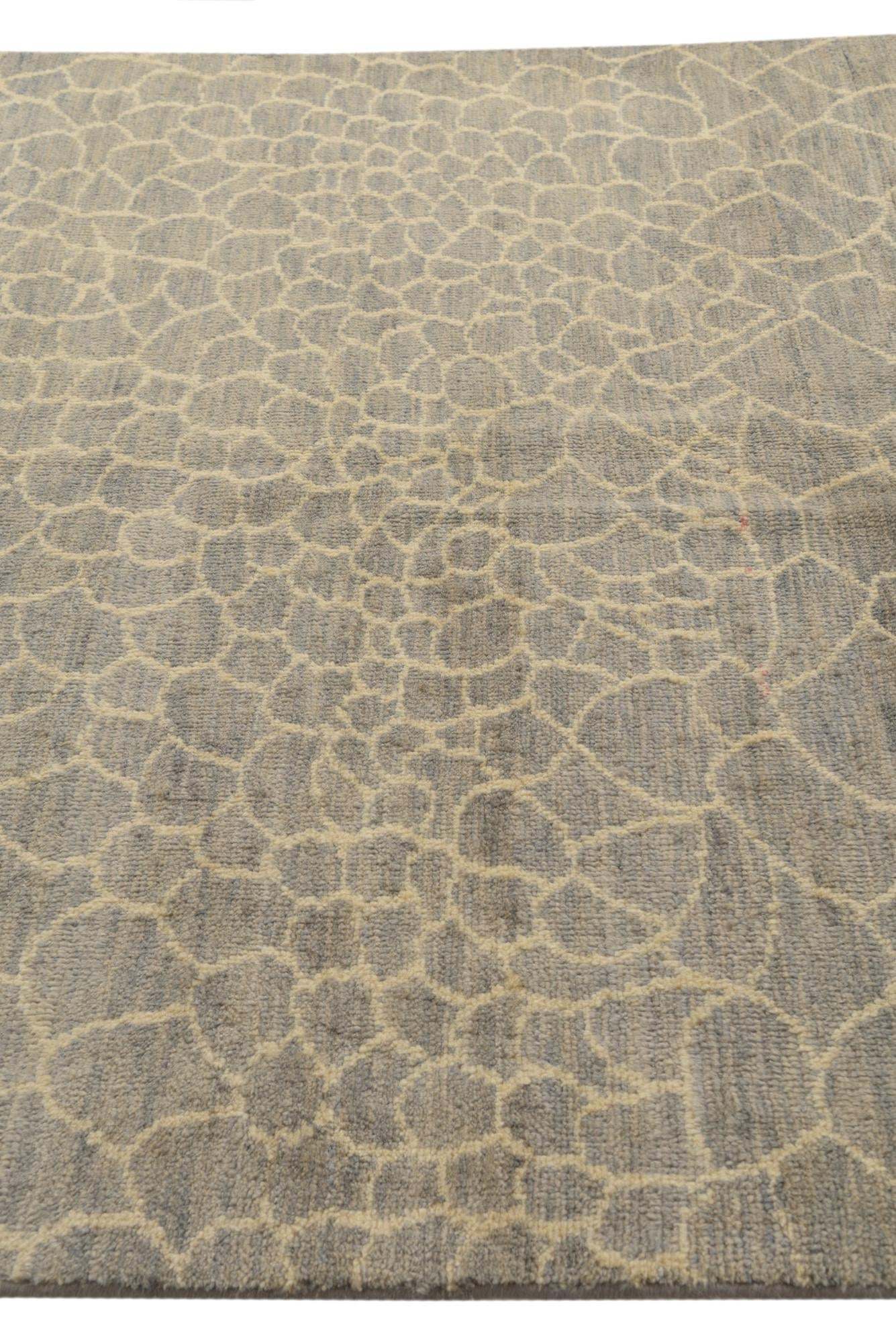 5' 8 x 7' 10 Hand Knotted Darya Wool Rug