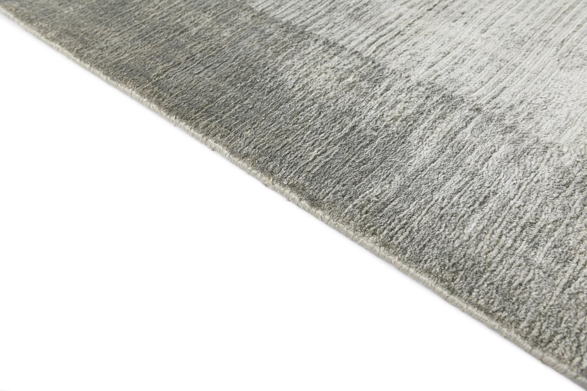 5' 7 x 7' 10 Hand Knotted Darya Wool Rug