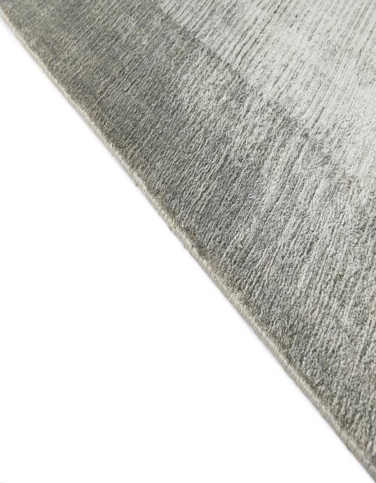 Detail image of 5' 7 x 7' 10  Hand Knotted Darya Wool Rug