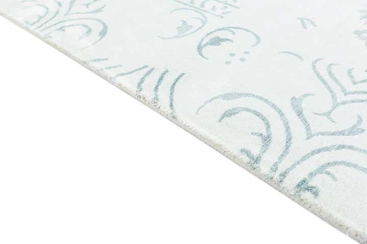 5' 7 x 7' 9 Hand Knotted Darya Wool Rug