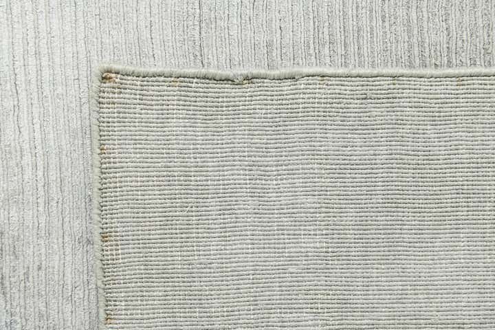 5' 7 x 7' 9 Hand Knotted Darya Wool Rug