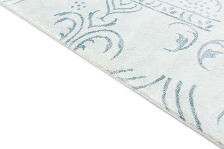 5' 5 x 7' 10 Hand Knotted Darya Wool Rug