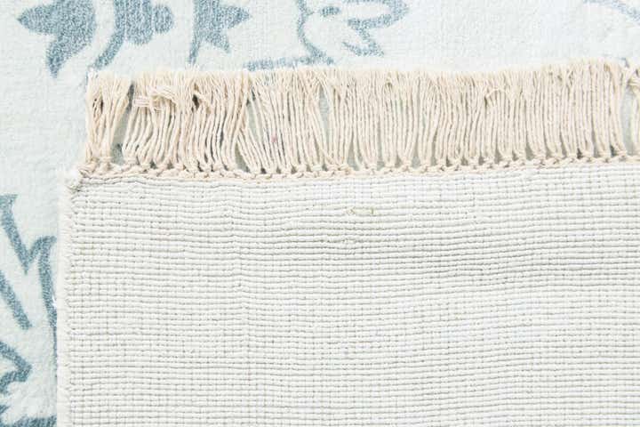 5' 5 x 7' 10 Hand Knotted Darya Wool Rug