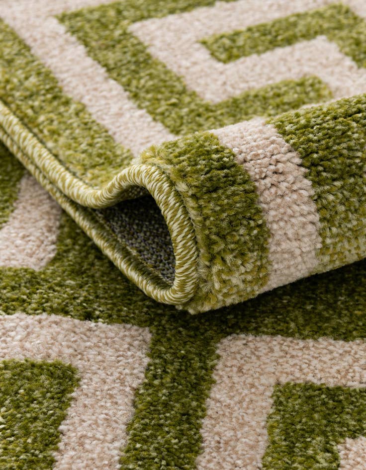 Detail image of 5' 3 x 8' Hera Rug