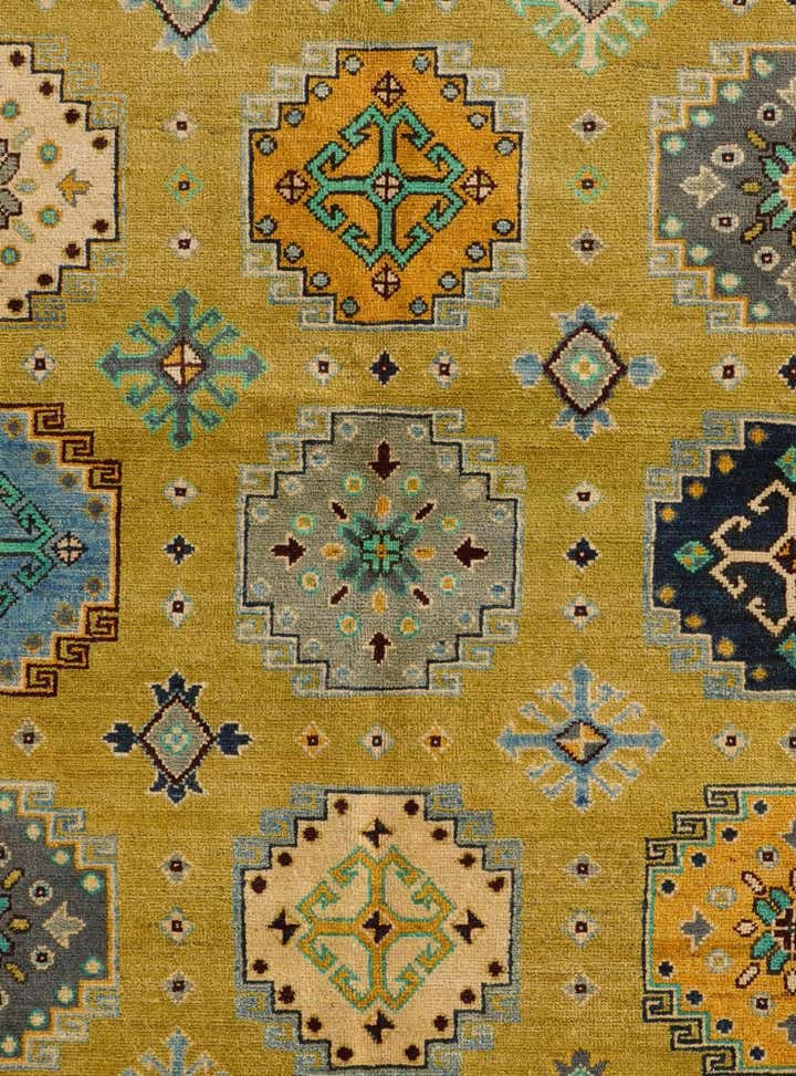 5' 8 x 7' 10 Hand Knotted Kazak Rug