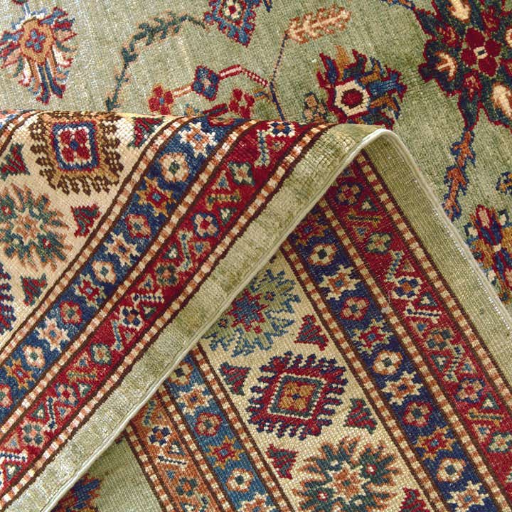 5' 10 x 7' 10 Hand Knotted Kazak Rug