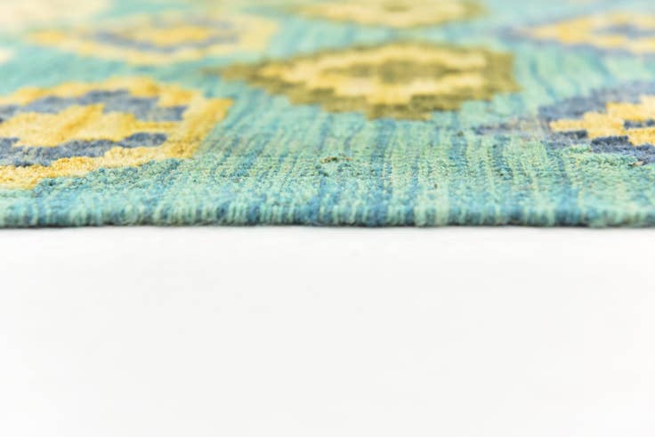Detail image of 7' x 9' 6 Hand Woven Kilim Modern Wool Rug