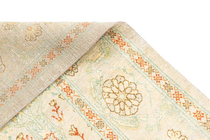 Detail image of 10' x 13' 11 Hand Knotted Kundan Rug
