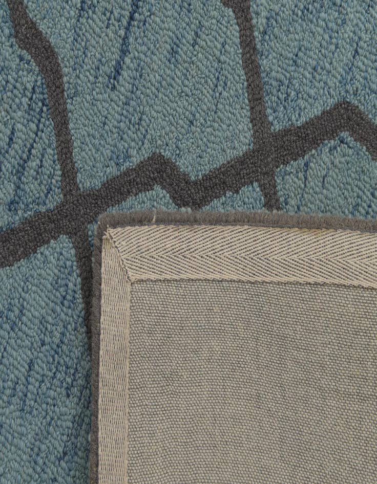 Detail image of 5' 1 x 8' Luna Rug
