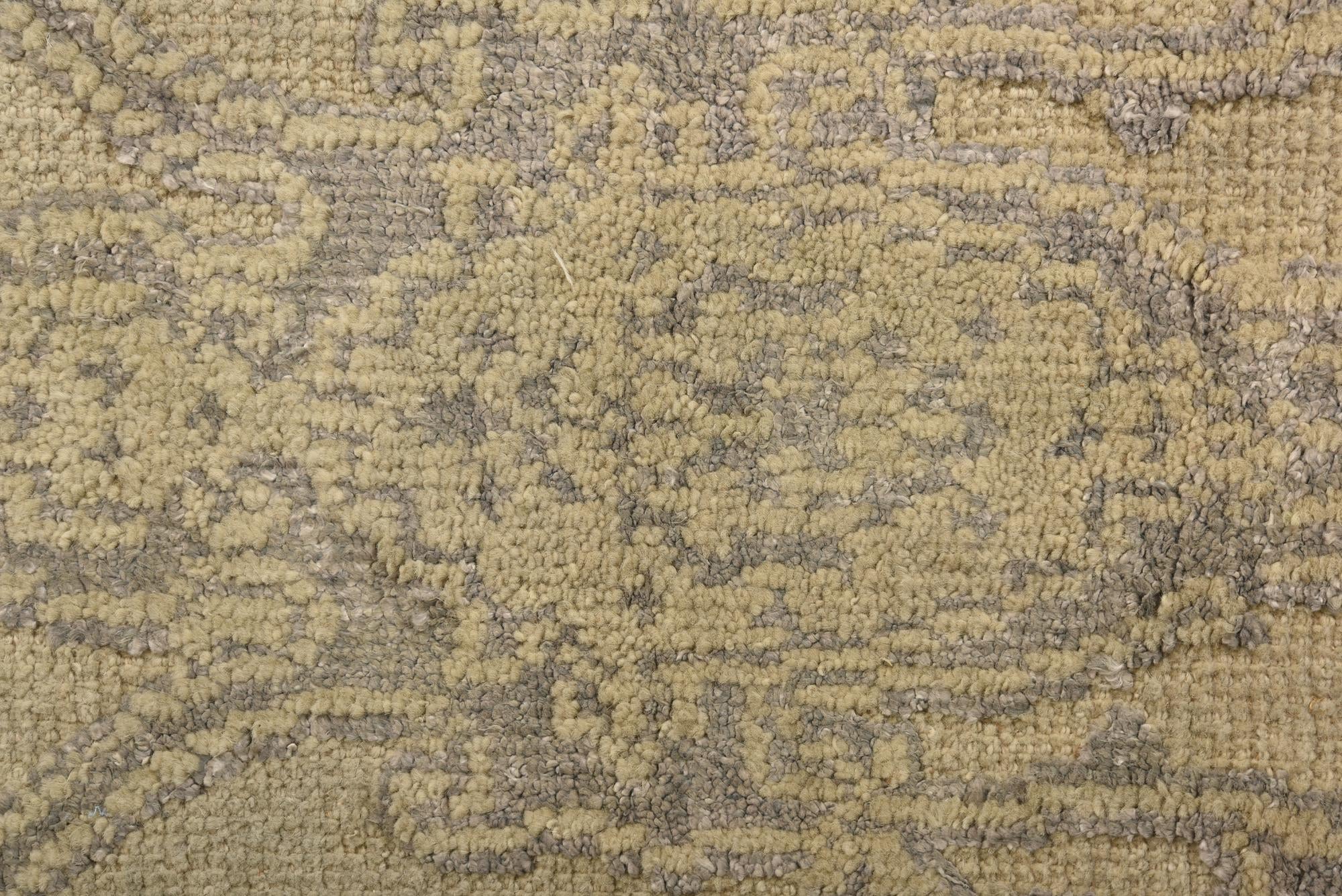 6' 2 x 9' 3 Hand Knotted Luna Rug