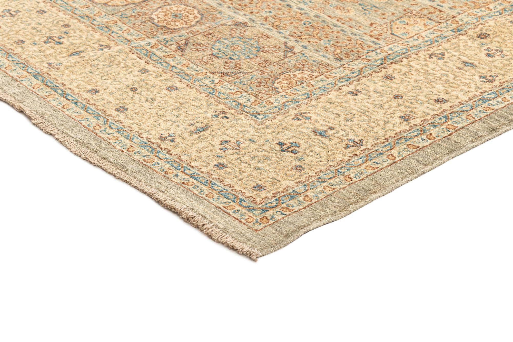 6' 9 x 9' 9 Hand Knotted Mamluk Rug