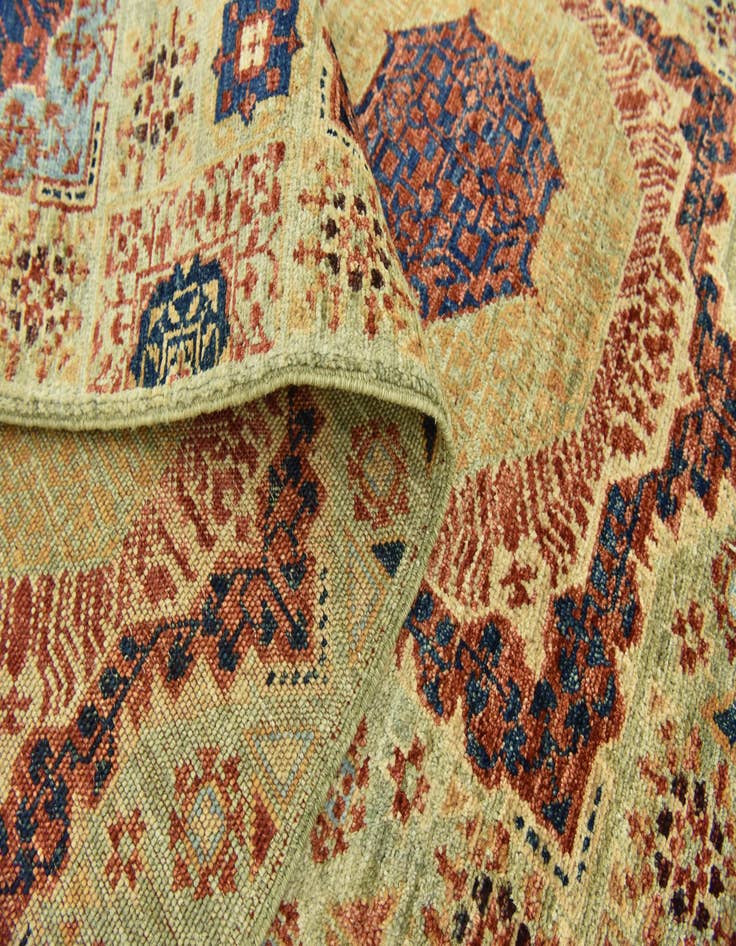 Detail image of 6' x 8' 9  Hand Knotted Mamluk Ziegler Rug