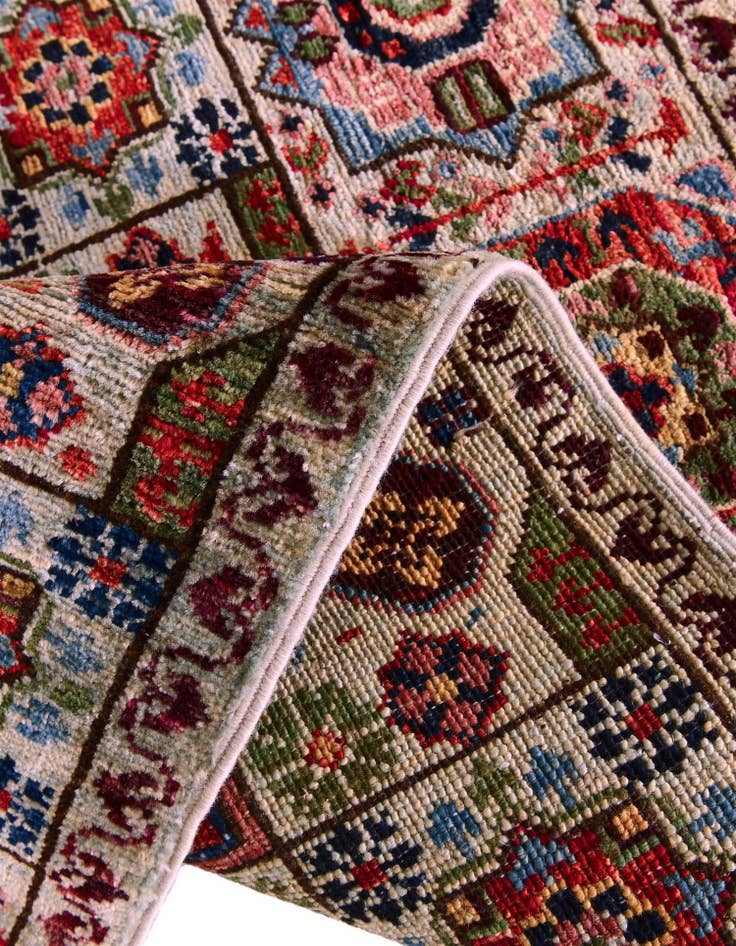 Detail image of 2' x 3' Hand Knotted Mamluk Ziegler Rug
