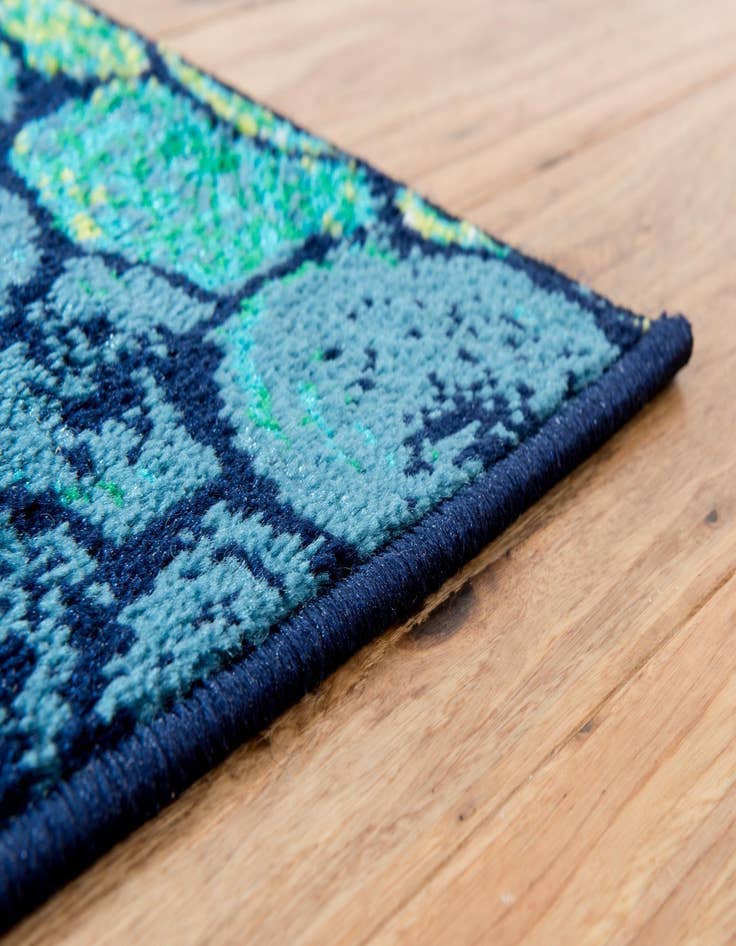 Detail image of 5' x 8' Metropolis Rug