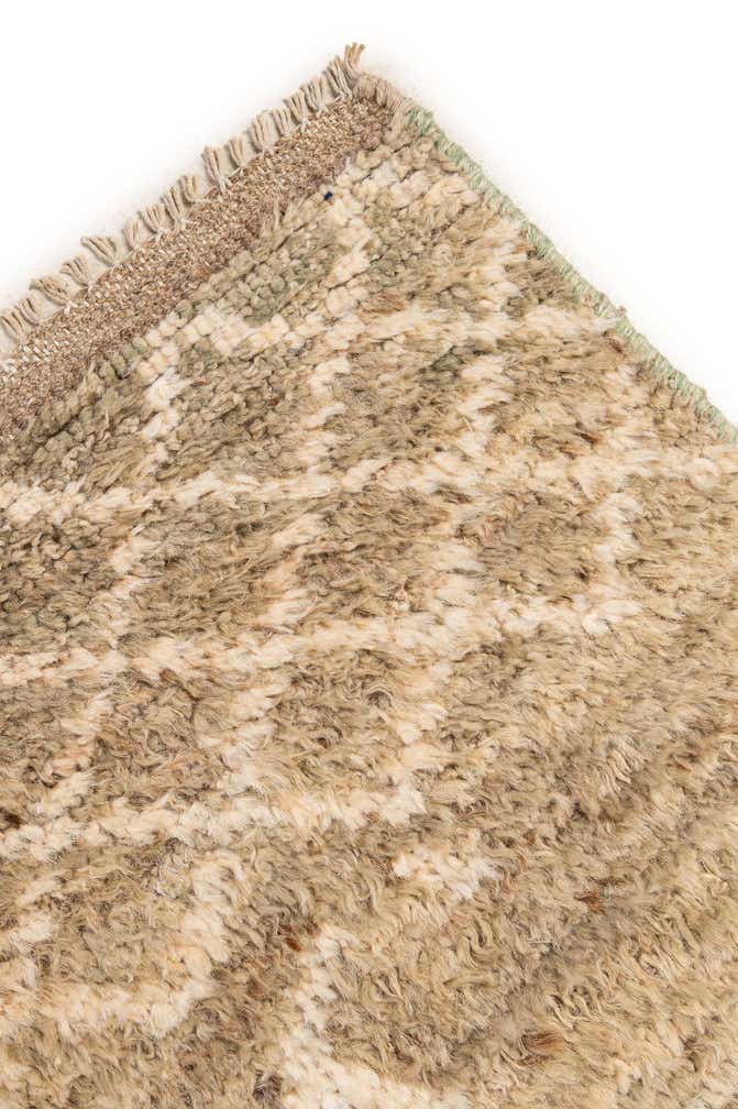 5' 1 x 6' 6 Hand Knotted Moroccan Wool Rug