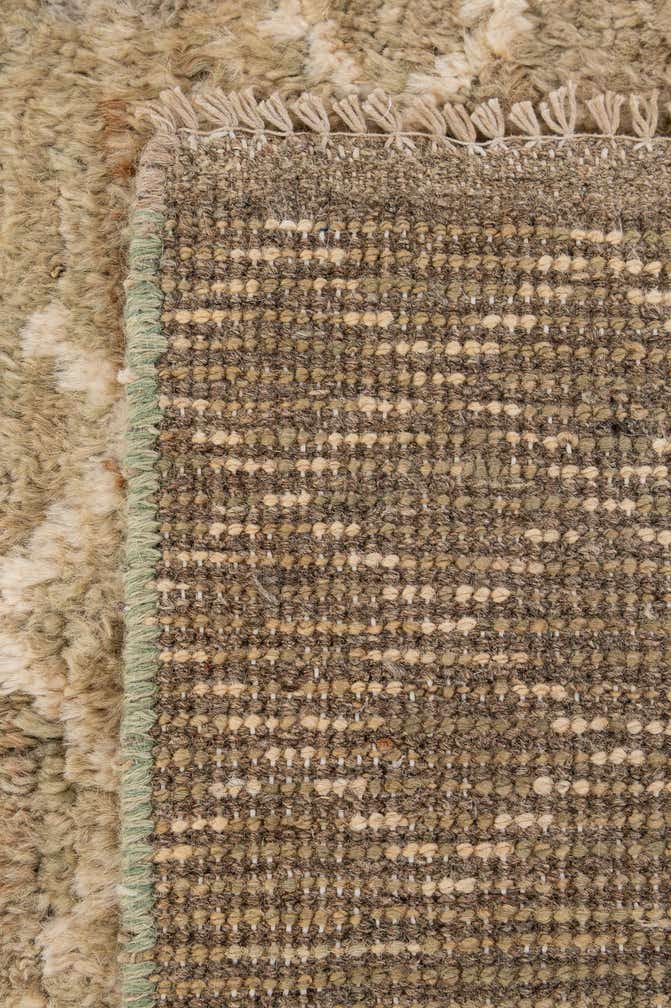 5' 1 x 6' 6 Hand Knotted Moroccan Wool Rug