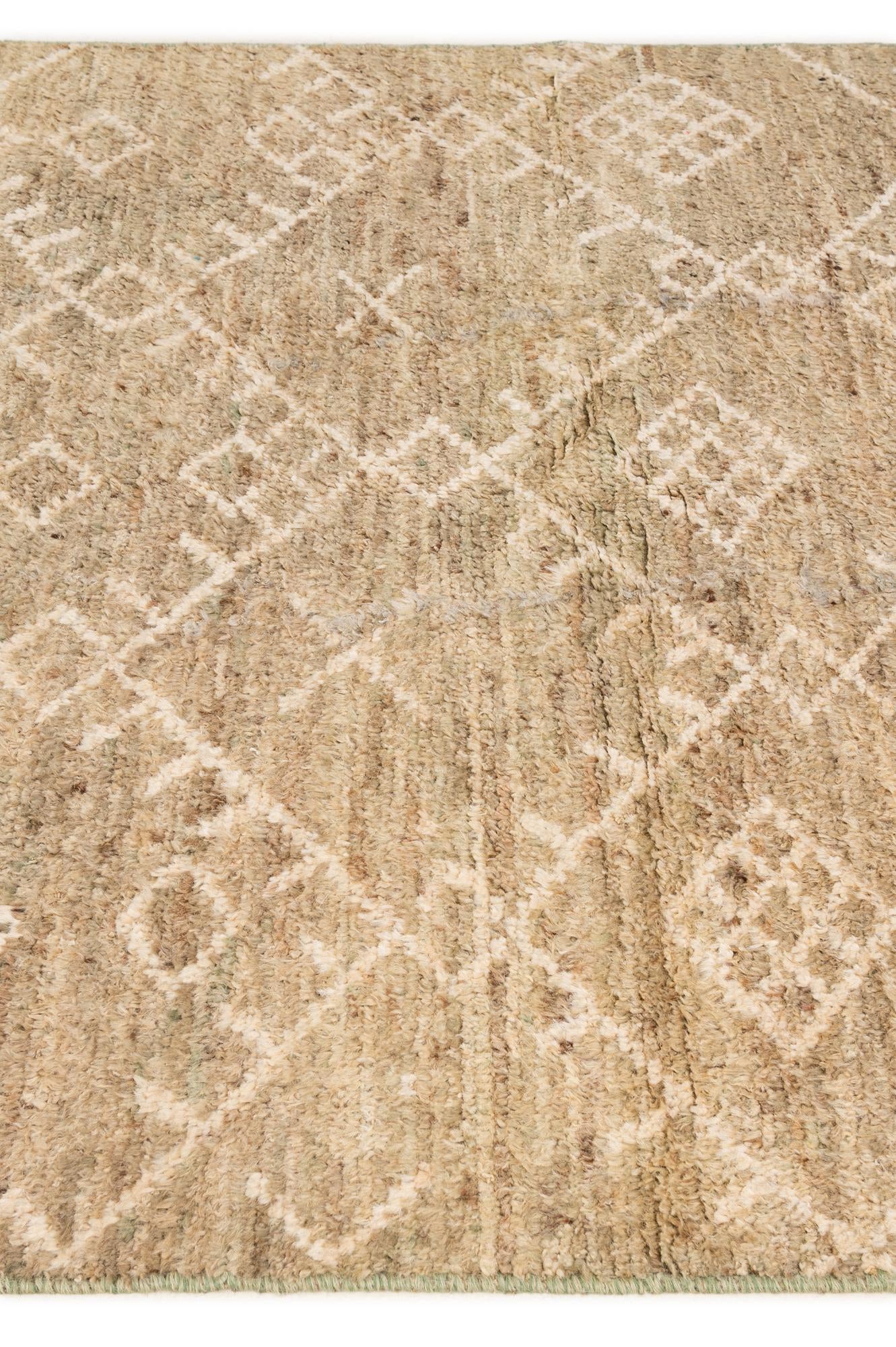 5' 1 x 6' 6 Hand Knotted Moroccan Wool Rug