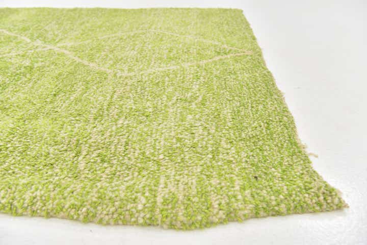 5' x 7' 9 Hand Knotted Moroccan Wool Rug