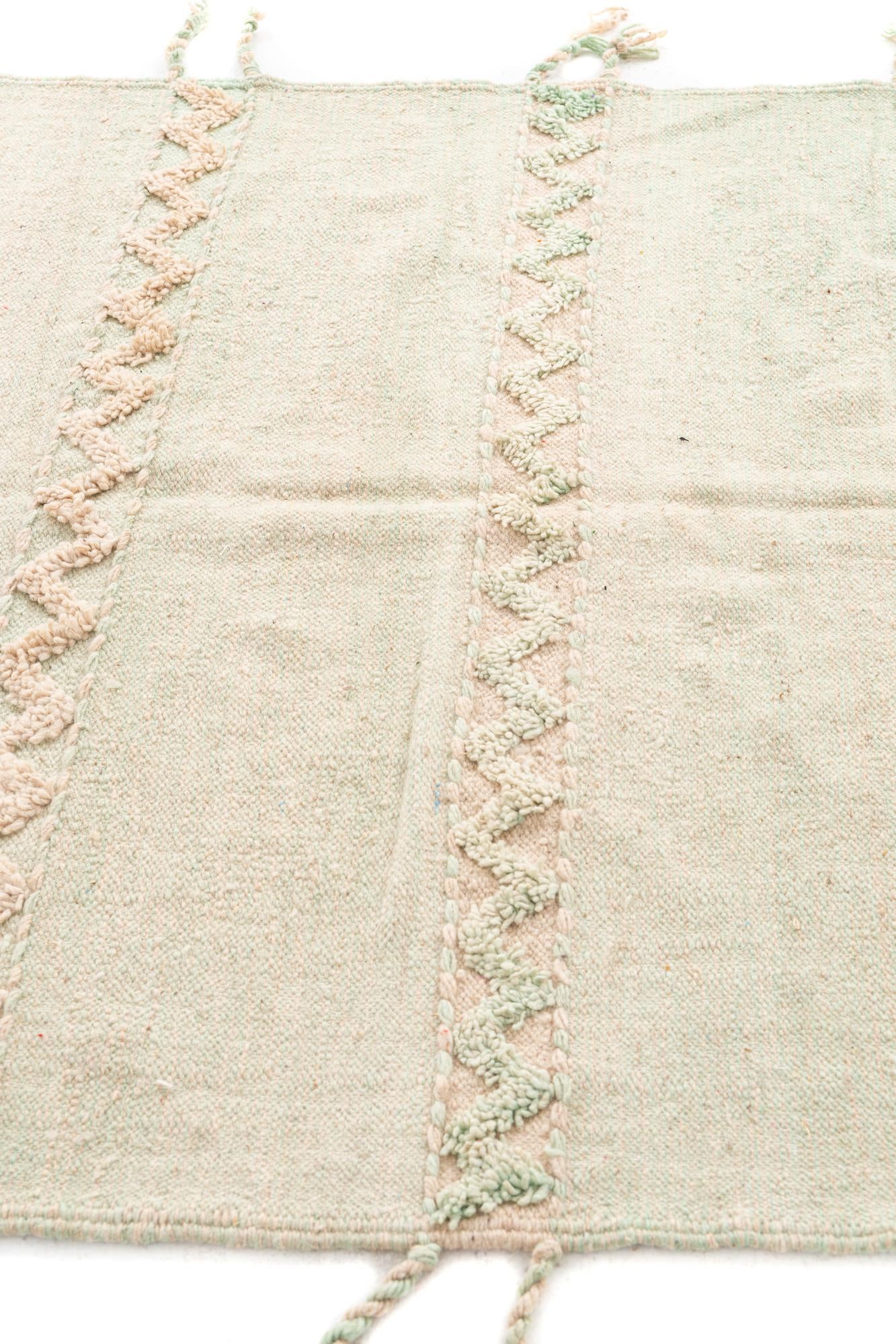 5' x 8' 4 Hand Knotted Moroccan Wool Rug