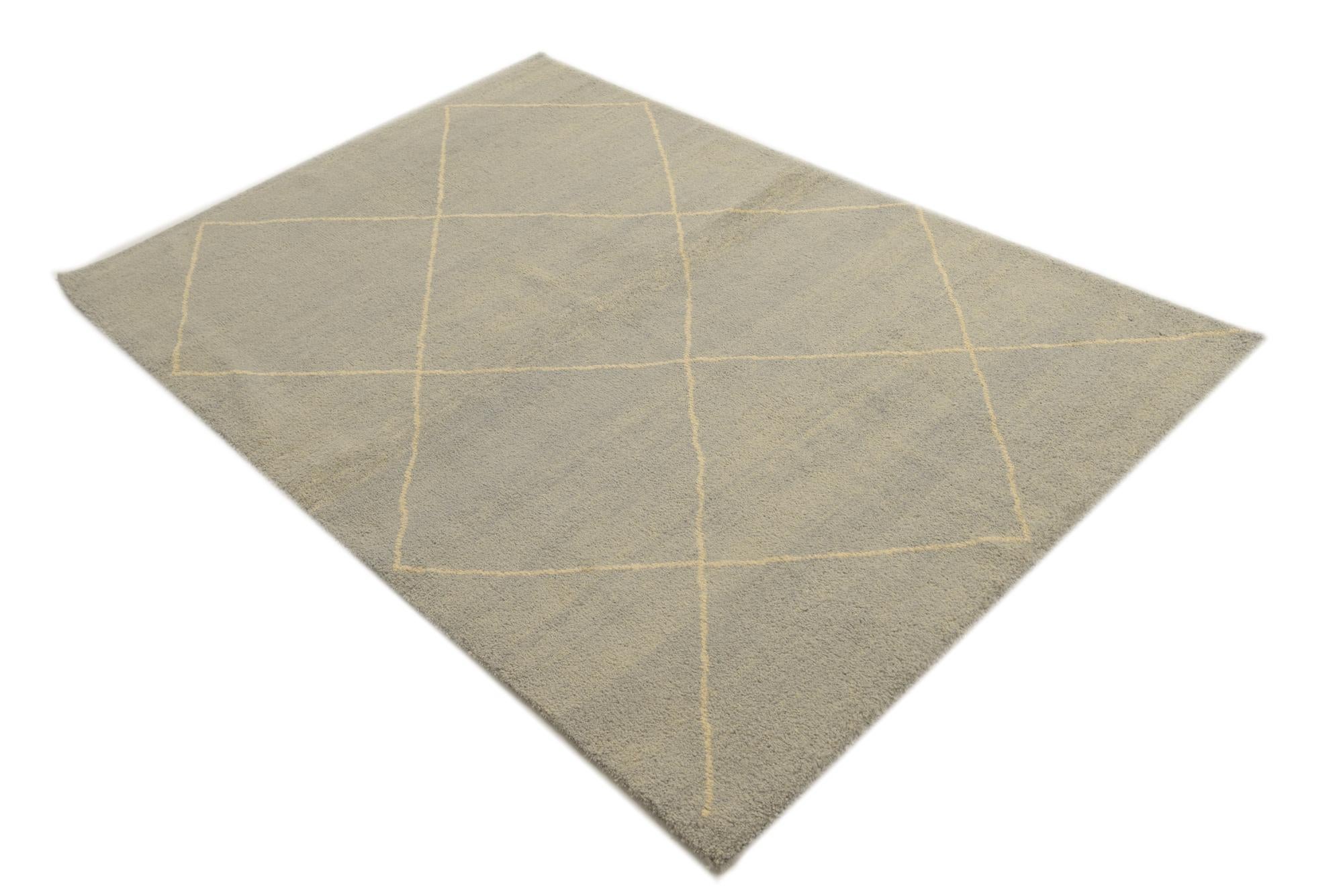 4' 5 x 6' 6 Hand Knotted Moroccan Wool Rug
