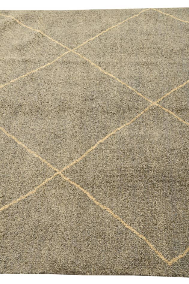 Detail image of 4' 6 x 6' 10 Hand Knotted Moroccan Wool Rug