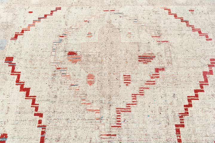 8' x 10' 5 Hand Knotted Moroccan Wool Rug