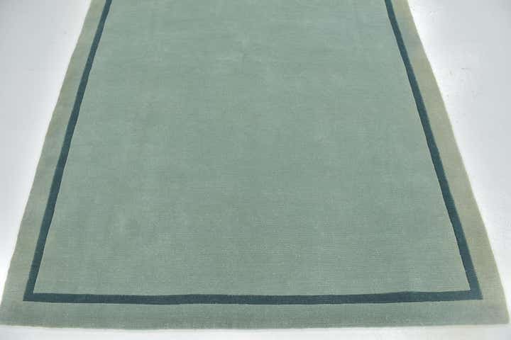 5' 8 x 8' Hand Knotted Nepal Wool Rug