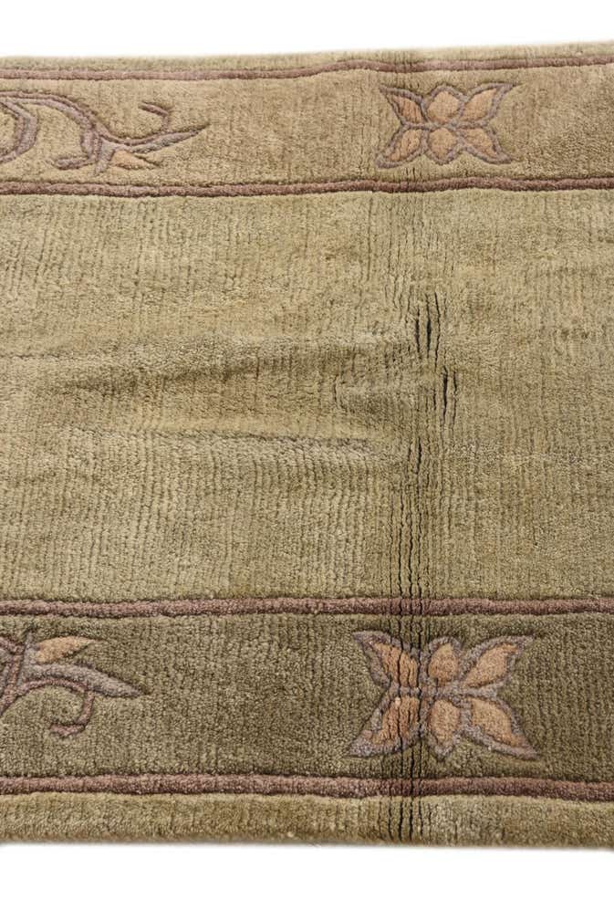 2' 7 x 4' 5 Hand Knotted Nepal Wool Rug