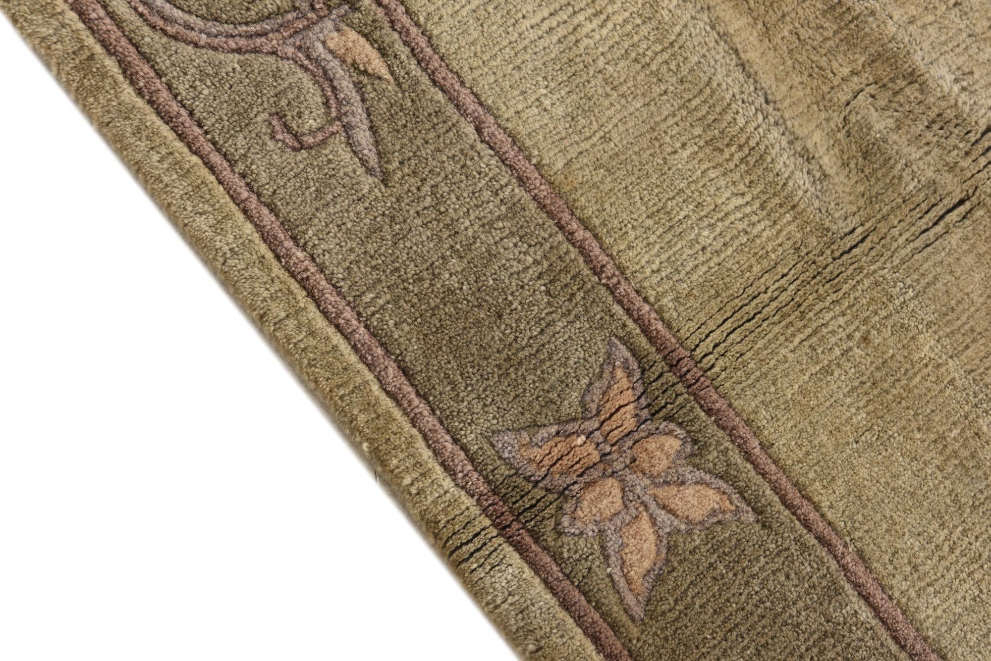 2' 7 x 4' 5 Hand Knotted Nepal Wool Rug
