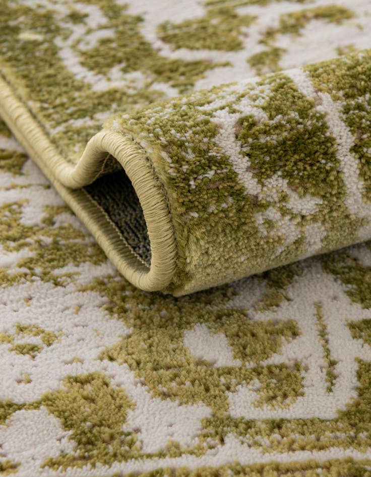 Detail image of 10' x 13' New Vintage Rug