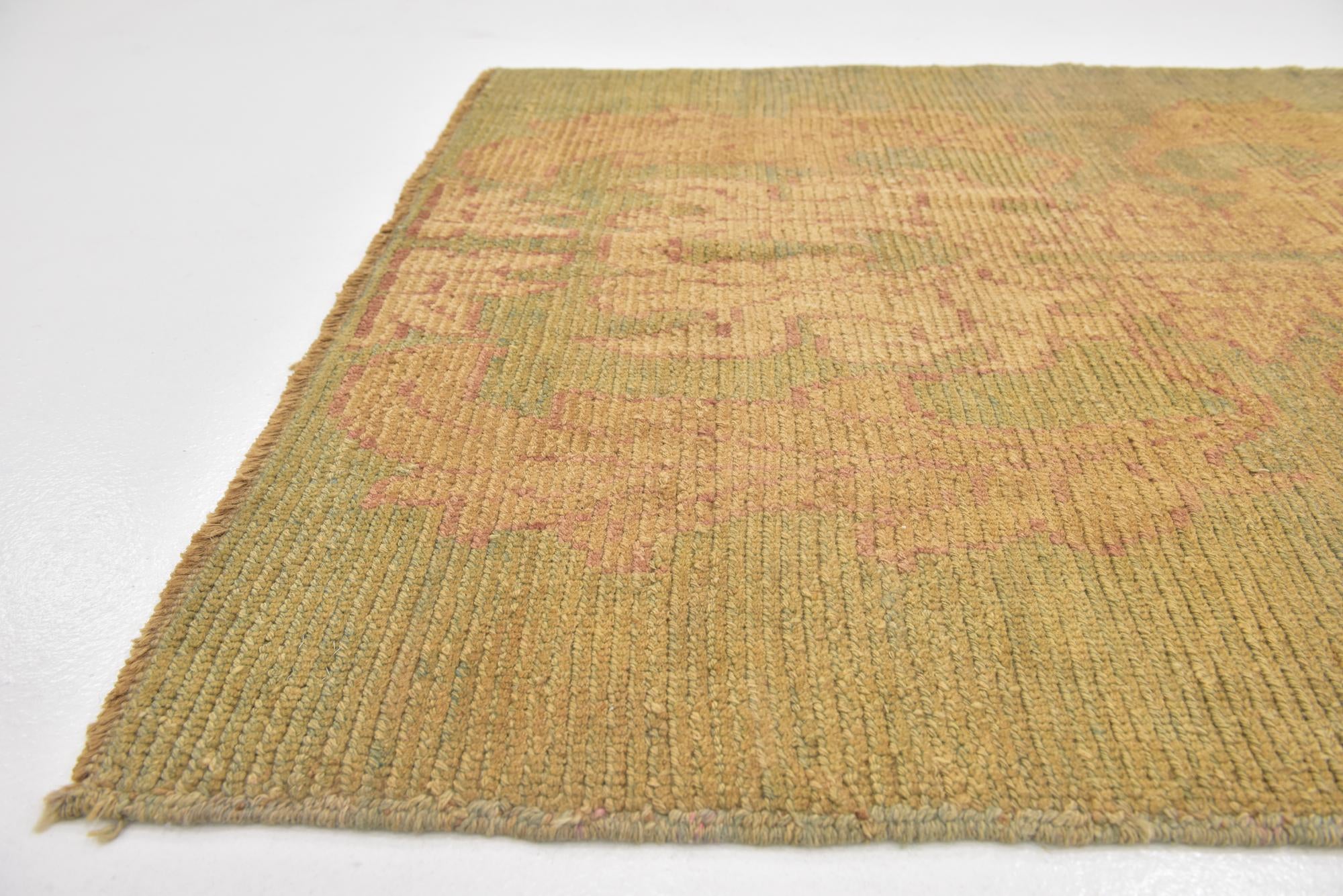 4' 2 x 6' Hand Knotted Oushak Wool Rug