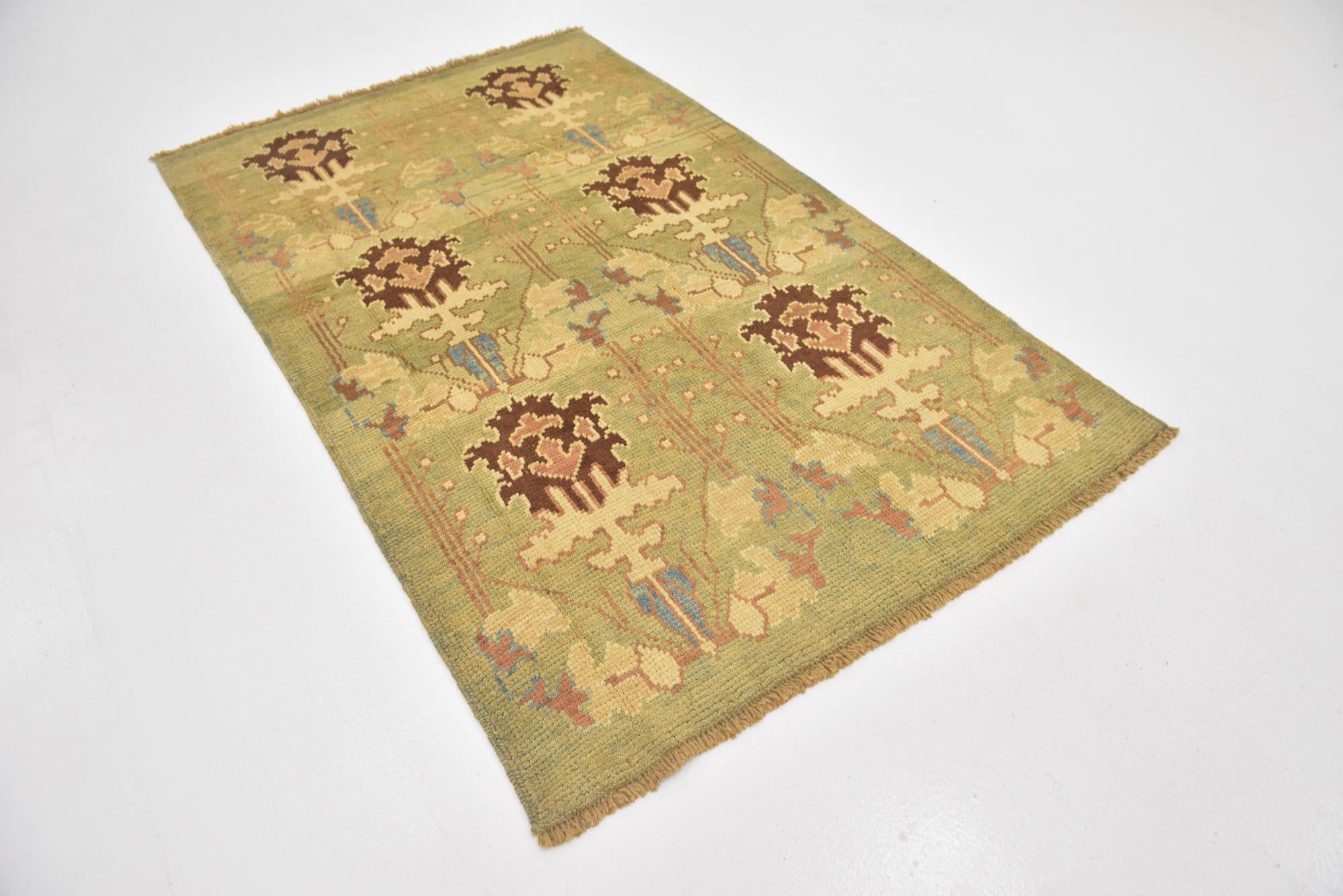 4' 4 x 7' Hand Knotted Oushak Wool Rug
