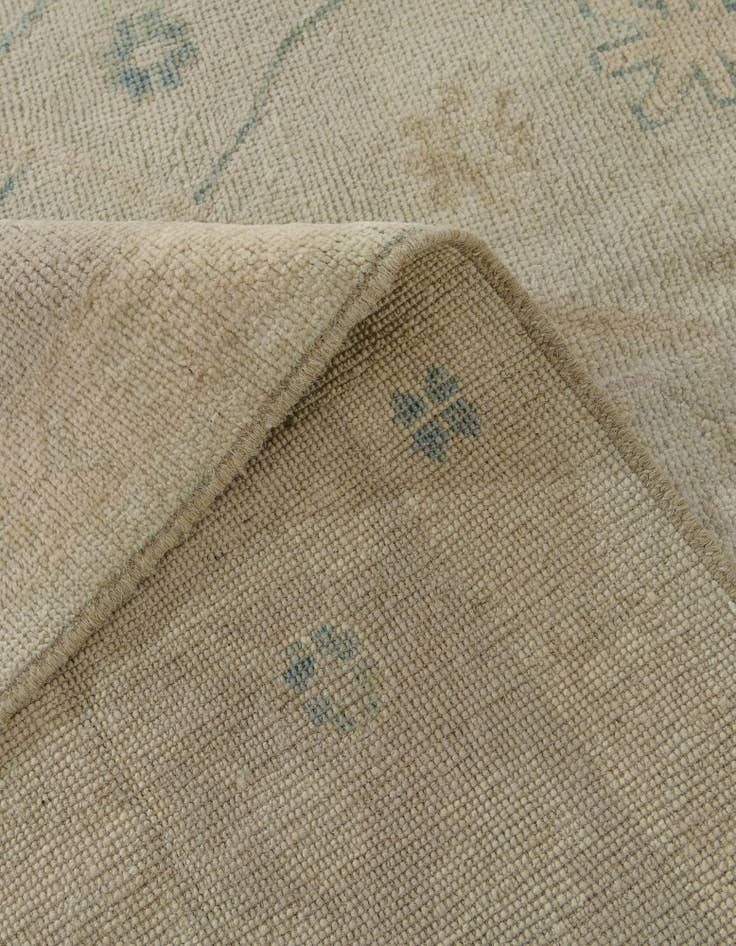 Detail image of 8' x 9' 9 Hand Knotted Oushak Wool Rug