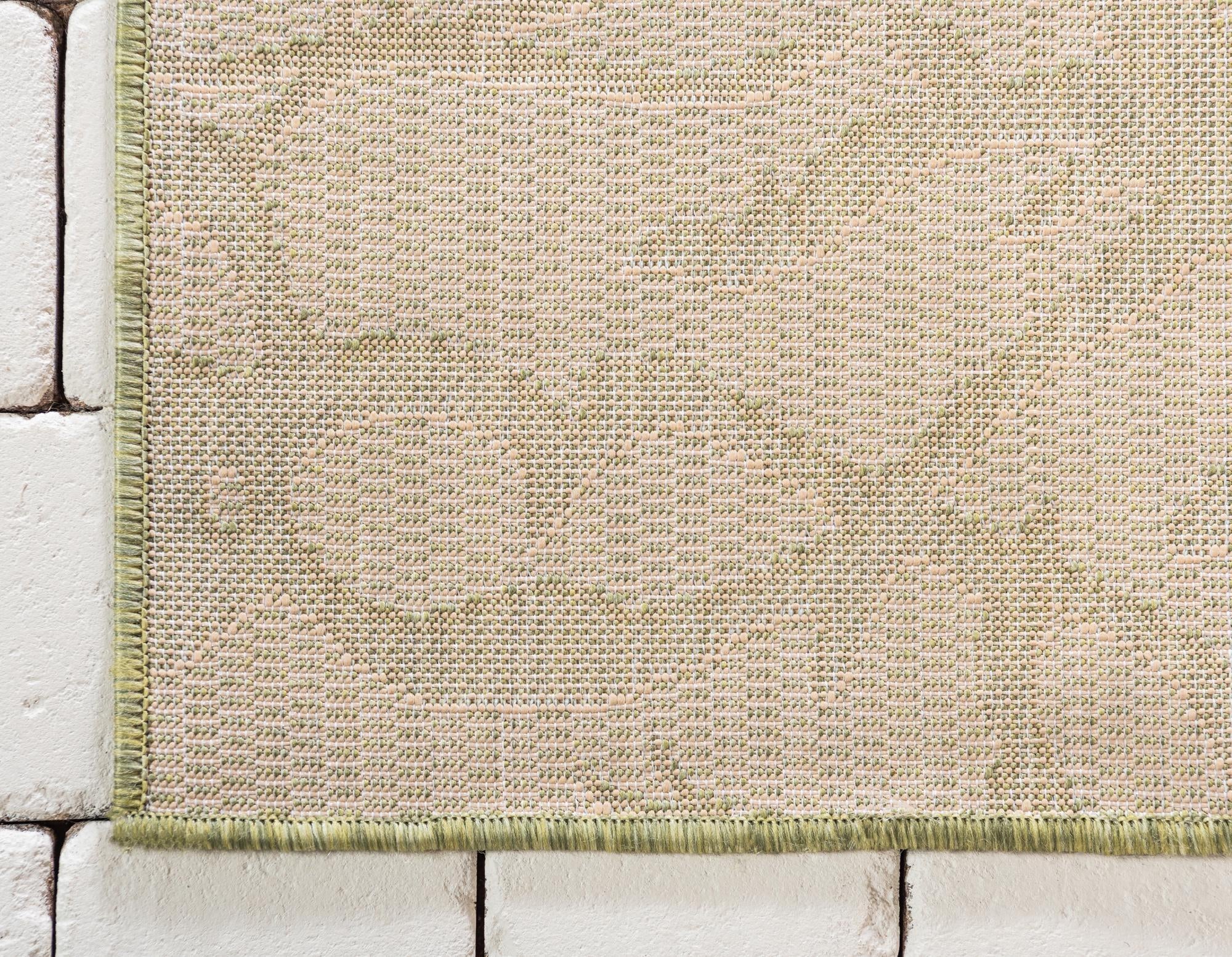 5' x 8' Easy-Clean Botanical Indoor / Outdoor Rug