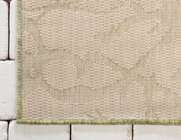 Detail image of 7' x 10' 2 Easy-Clean Botanical Indoor / Outdoor Rug